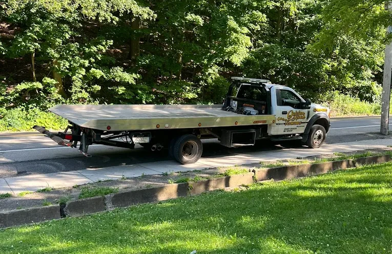 24/7 Emergency Towing